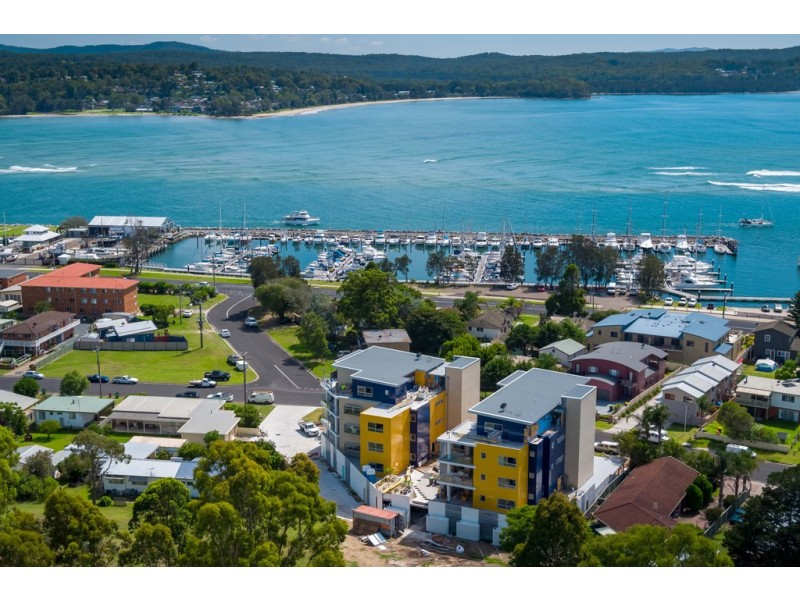 9/30 Golf Links Drive, Batemans Bay NSW 2536
