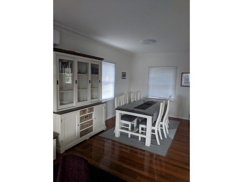 670 Beach Road, Surf Beach NSW 2536