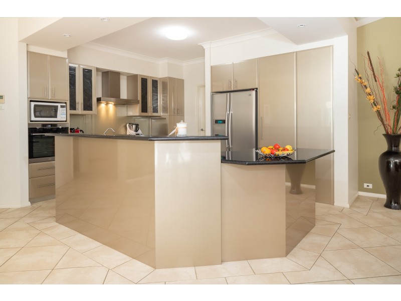 4 Protea Place, Catalina NSW 2536