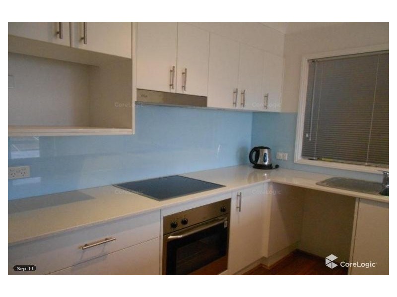 3/2 Sheila Street, Batehaven NSW 2536