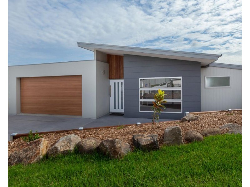 21 Jardine Road, Sunshine Bay NSW 2536