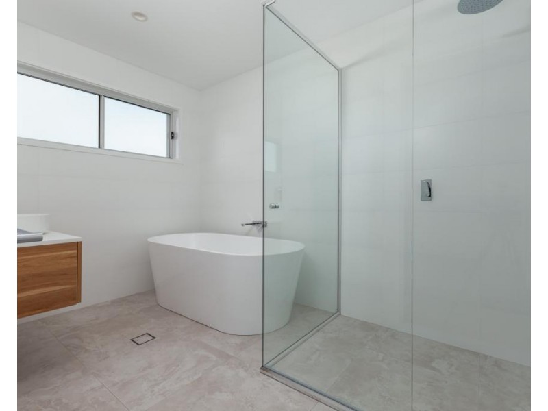 21 Jardine Road, Sunshine Bay NSW 2536