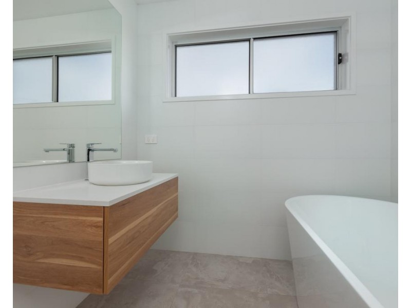 21 Jardine Road, Sunshine Bay NSW 2536