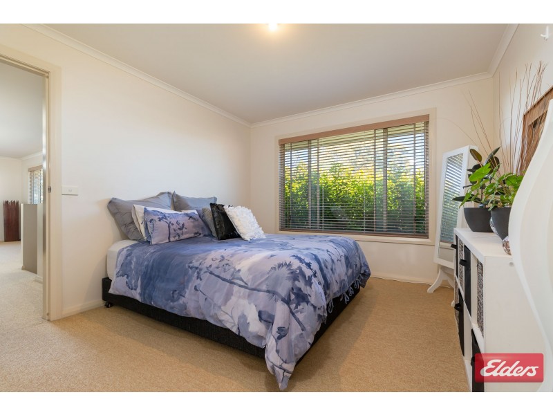 8 Cox Place, Sunshine Bay NSW 2536