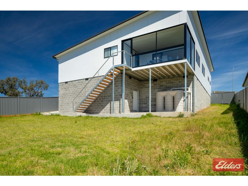 7 Swan Ridge Place, Moruya NSW 2537