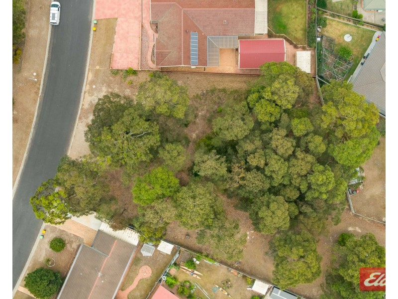 2 John Oxley Crescent, Sunshine Bay NSW 2536