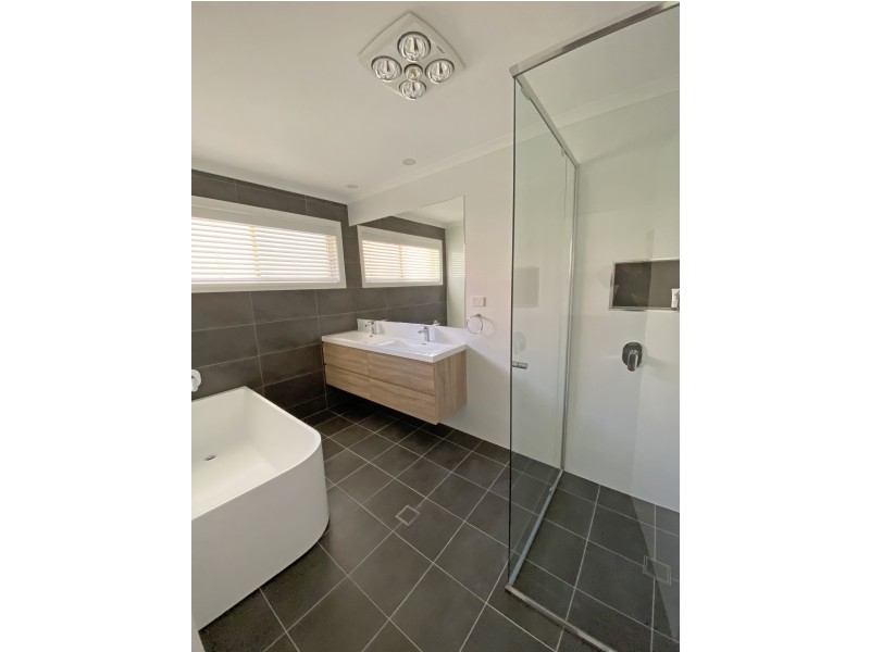 64 VISTA AVENUE, Catalina NSW 2536