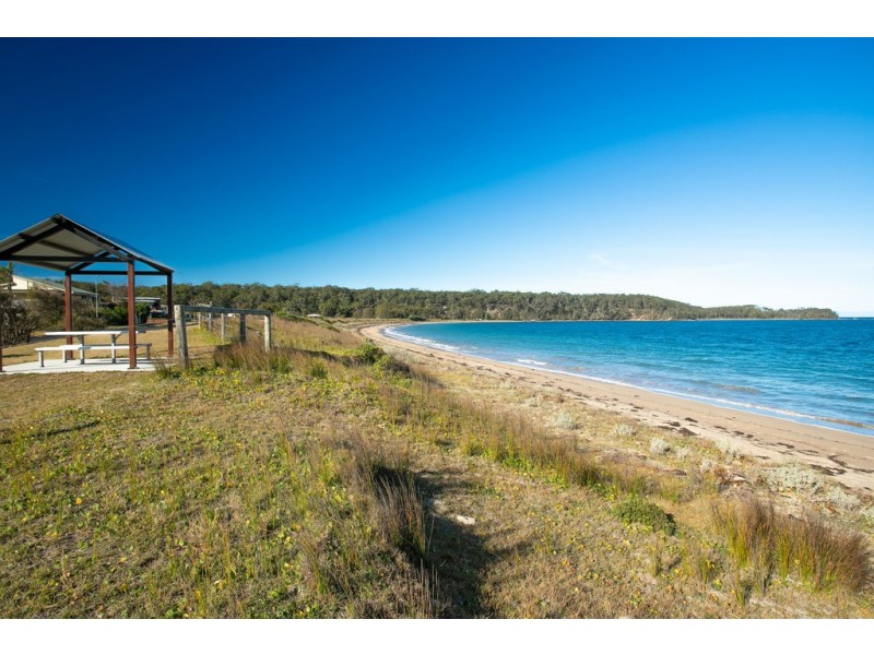 135 NORTHCOVE ROAD, Long Beach NSW 2536