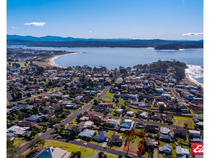 5 David Avenue, Batehaven NSW 2536