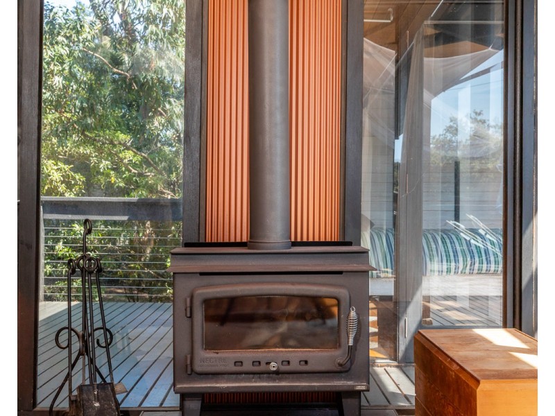 9 CARR STREET, Depot Beach NSW 2536