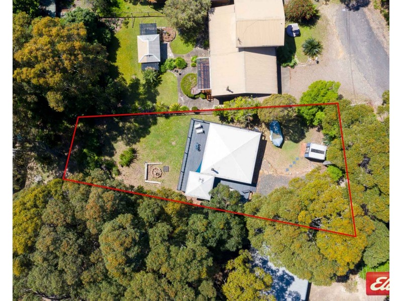 9 CARR STREET, Depot Beach NSW 2536