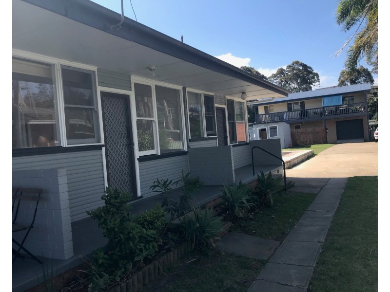 2/27 WHARF ROAD, North Batemans Bay NSW 2536