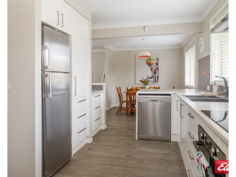 10 FLINDERS WAY, Surf Beach NSW 2536