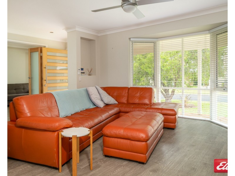 10 FLINDERS WAY, Surf Beach NSW 2536