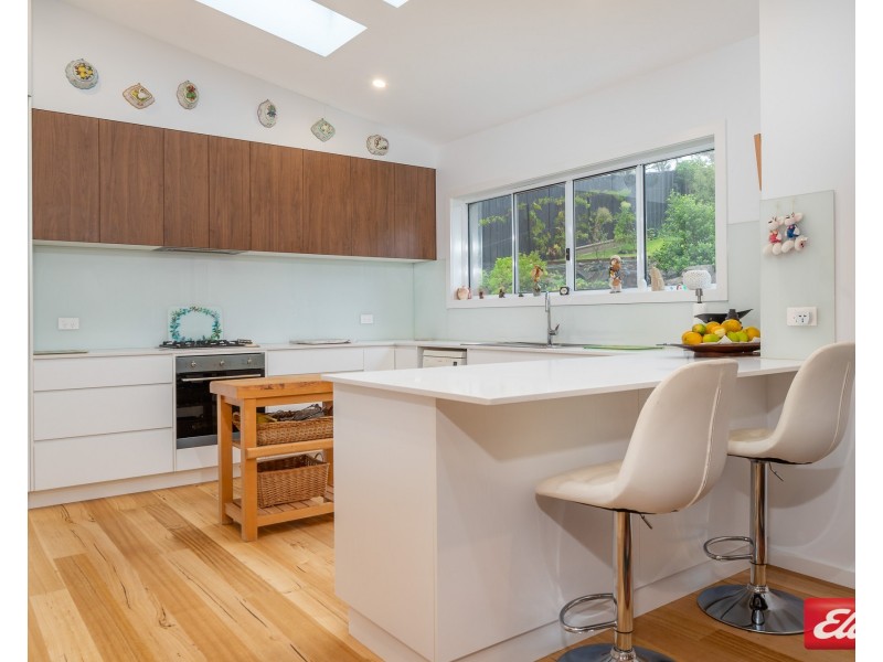 7 BOWERBIRD PLACE, Malua Bay NSW 2536