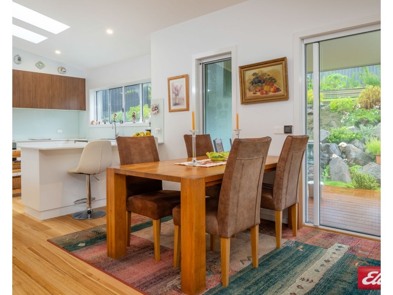 7 BOWERBIRD PLACE, Malua Bay NSW 2536
