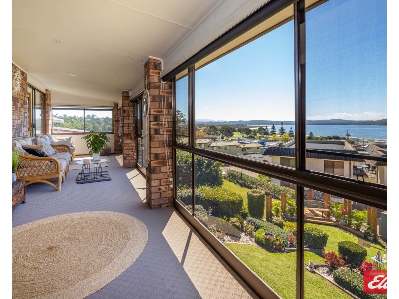 15 Joseph Street, Batehaven NSW 2536