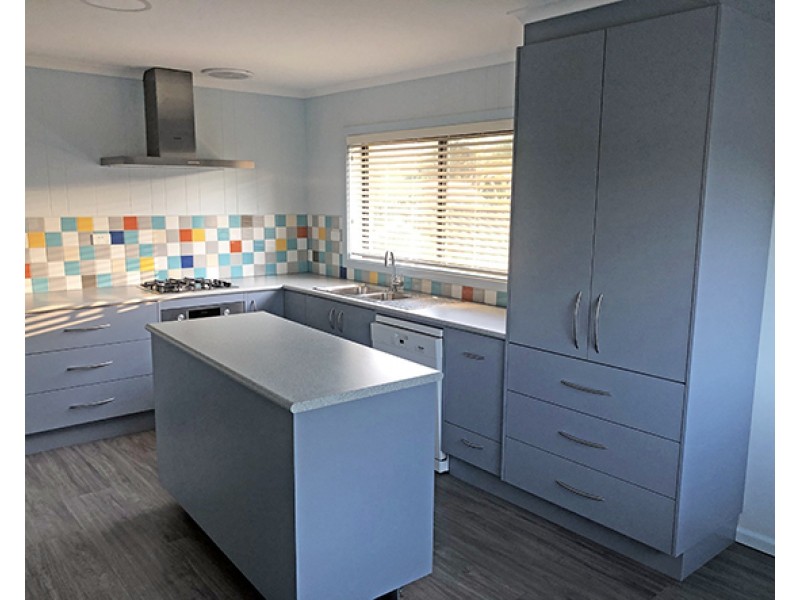 4 Flinders Way, Surf Beach NSW 2536