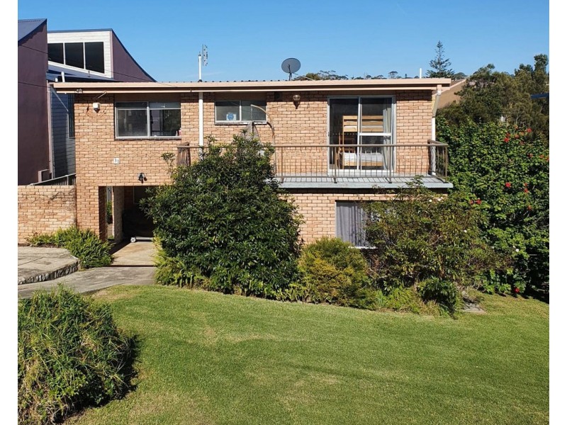 31 TALLAWANG AVENUE, Malua Bay NSW 2536