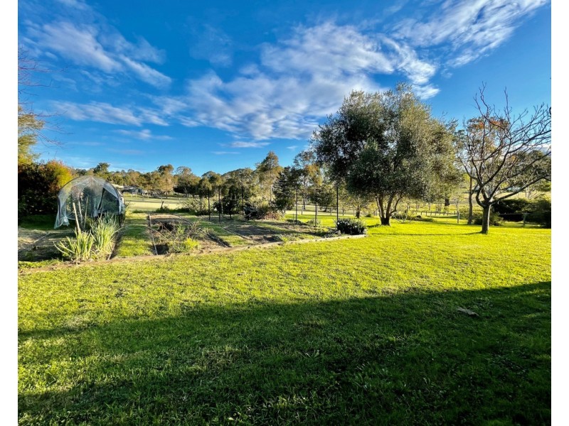 8 YARIMUP PLACE, Moruya NSW 2537