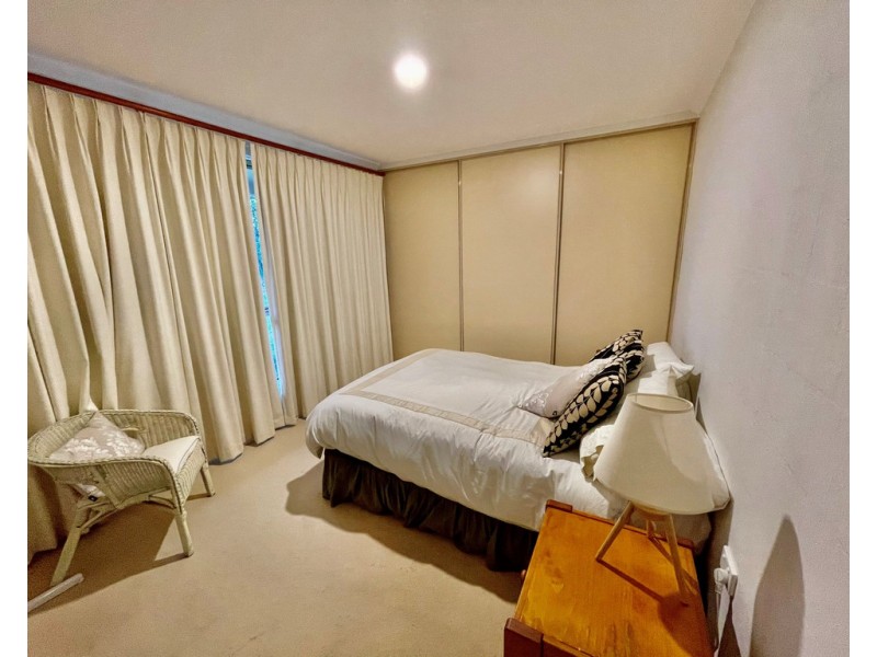 8 YARIMUP PLACE, Moruya NSW 2537