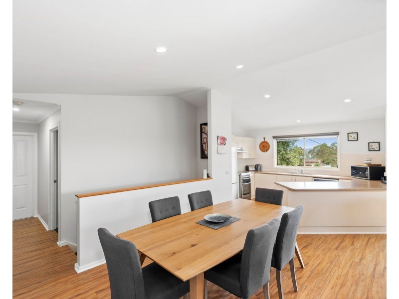 28 BEAUTY CRESCENT, Surfside NSW 2536