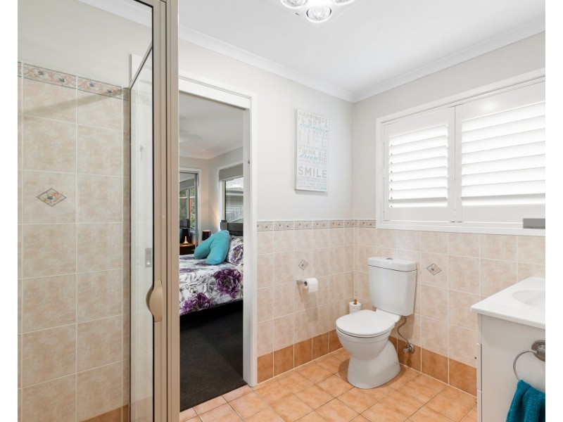 28 BEAUTY CRESCENT, Surfside NSW 2536