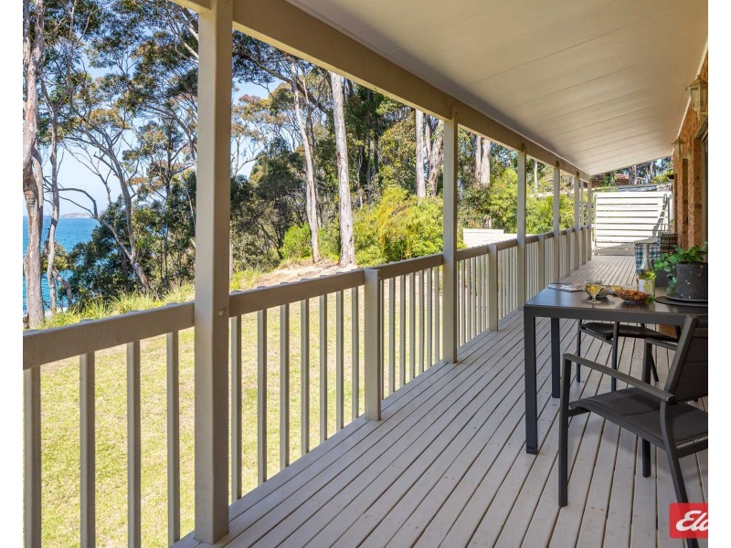 21 BEECHWOOD COURT, Sunshine Bay NSW 2536