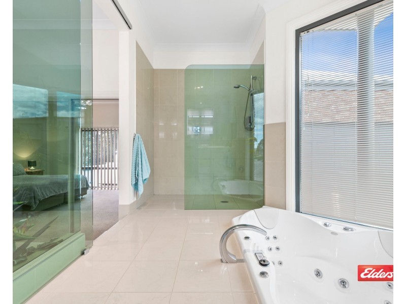 18 SANCTUARY PLACE, Catalina NSW 2536