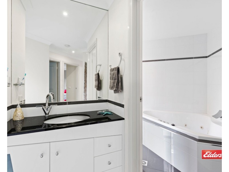 18 SANCTUARY PLACE, Catalina NSW 2536