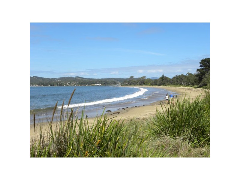 5 Myamba Parade, Surfside NSW 2536