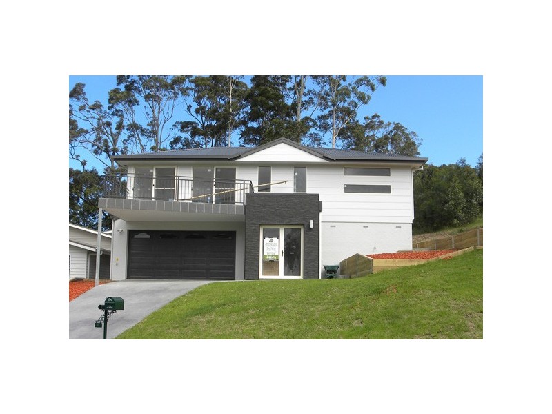 8 Litchfield Crescent, Long Beach NSW 2536
