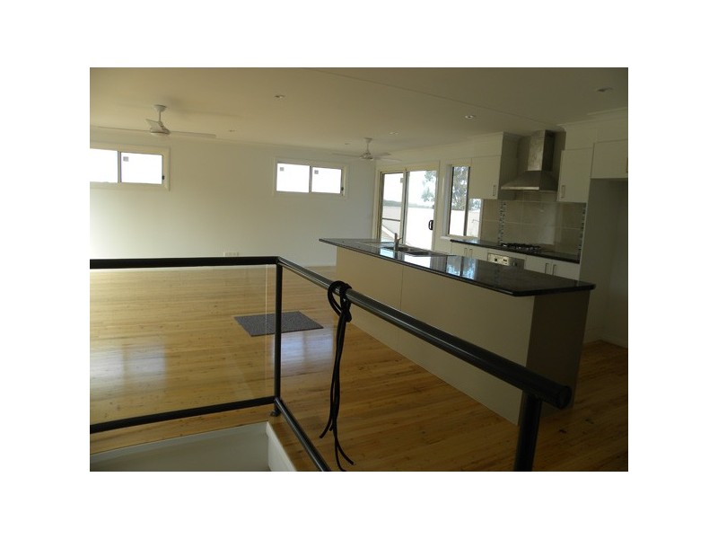 8 Litchfield Crescent, Long Beach NSW 2536