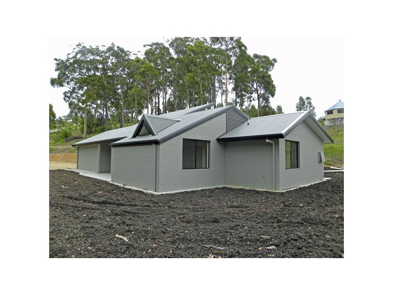 19 Cors Parade, North Batemans Bay NSW 2536