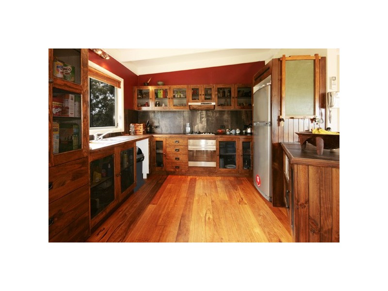 3 Cors Parade, North Batemans Bay NSW 2536