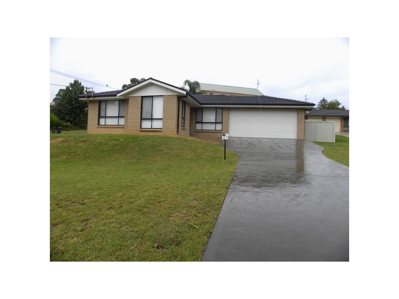 2 Marina Street, Surfside NSW 2536