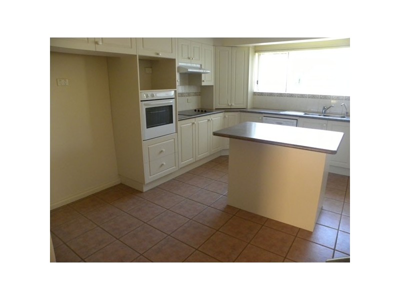 12 Bayview Street, Surfside NSW 2536