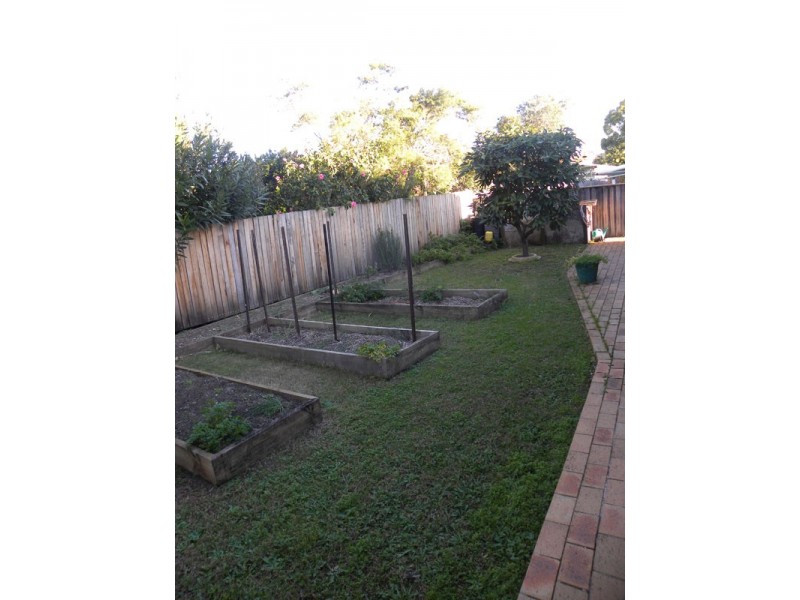 12 Bayview Street, Surfside NSW 2536