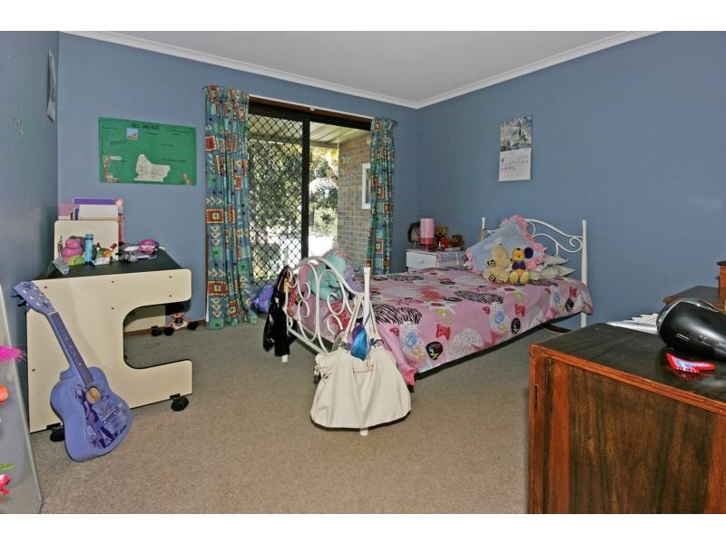15 Wills Crescent, Sunshine Bay NSW 2536