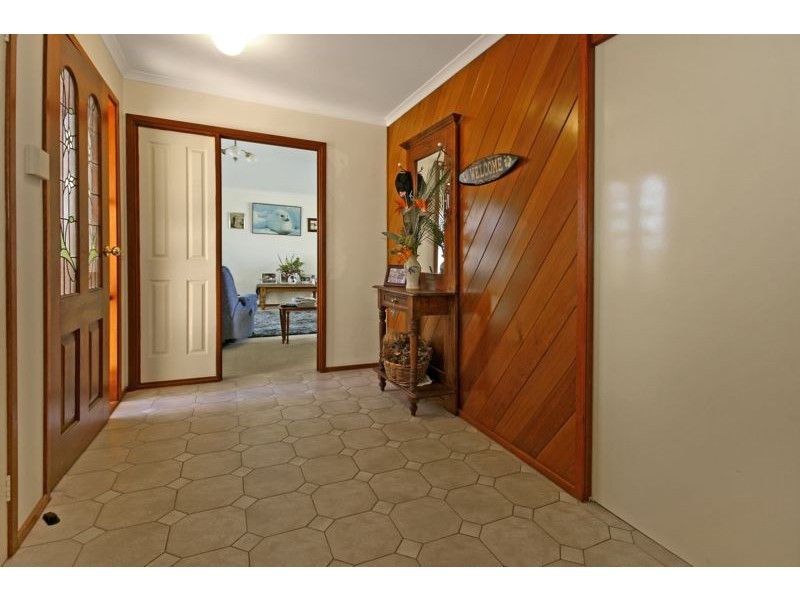 15 Wills Crescent, Sunshine Bay NSW 2536