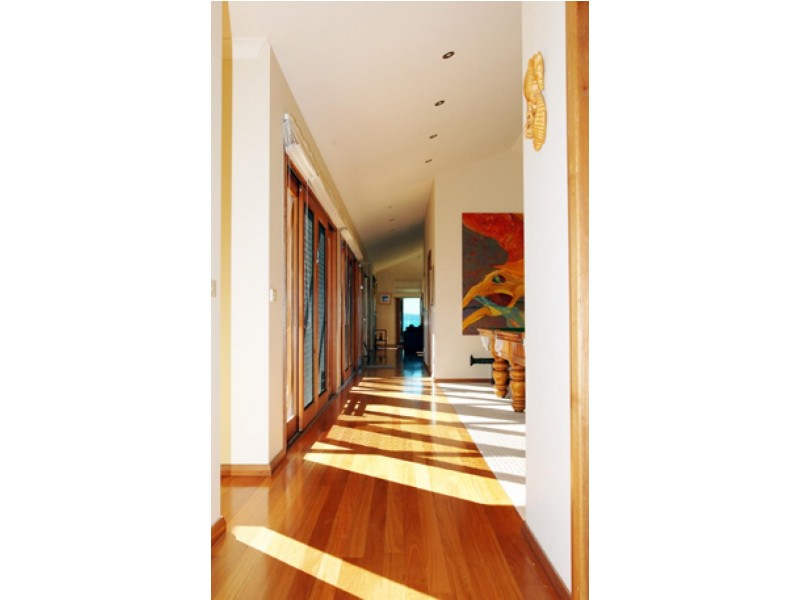 398 Beach Road, Batehaven NSW 2536