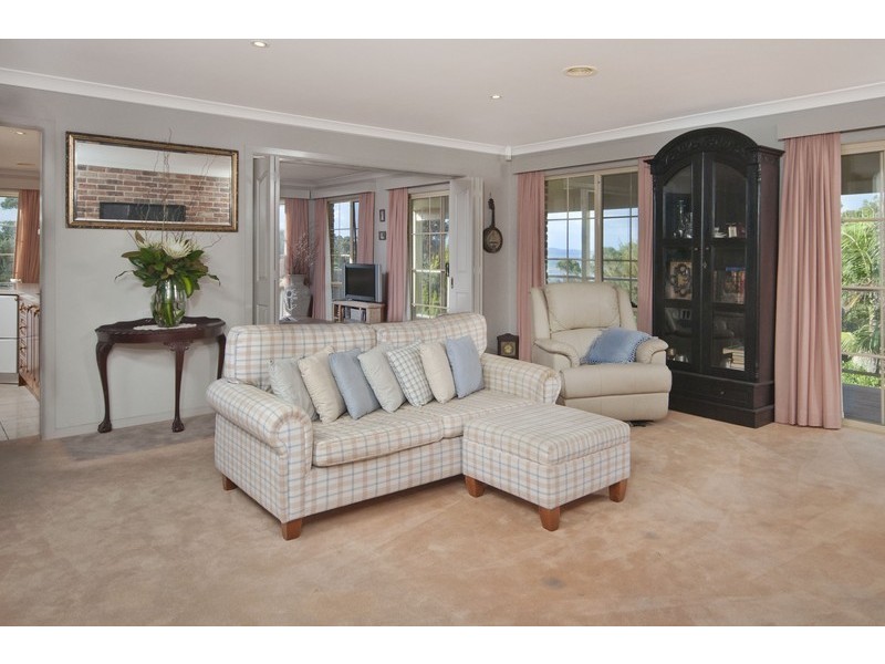 19 Parker Avenue, Surf Beach NSW 2536