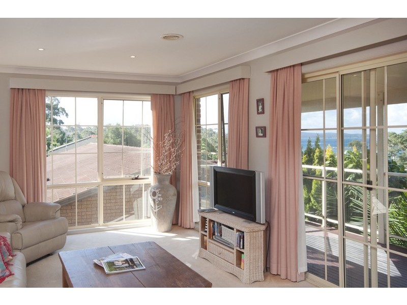 19 Parker Avenue, Surf Beach NSW 2536