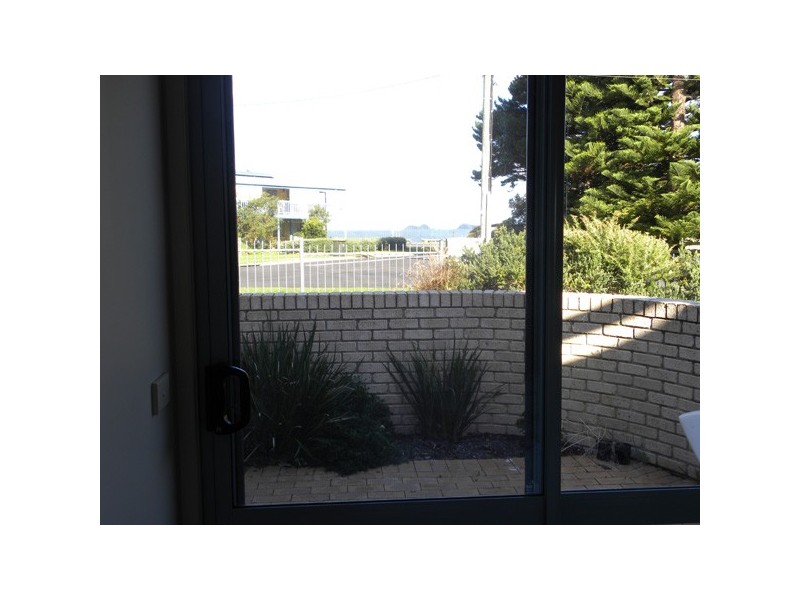 1/1 Sandy Place, Long Beach NSW 2536
