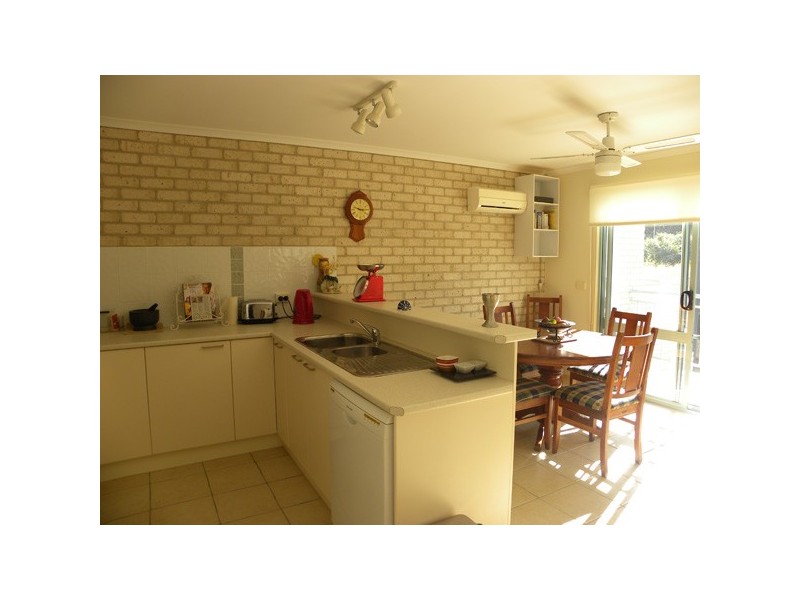 1/1 Sandy Place, Long Beach NSW 2536