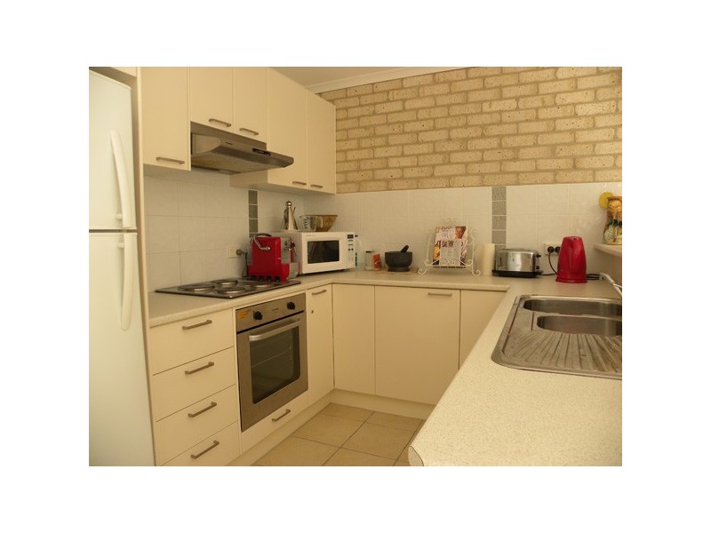 1/1 Sandy Place, Long Beach NSW 2536