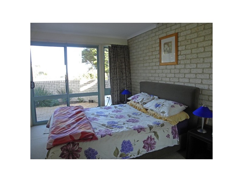 1/1 Sandy Place, Long Beach NSW 2536