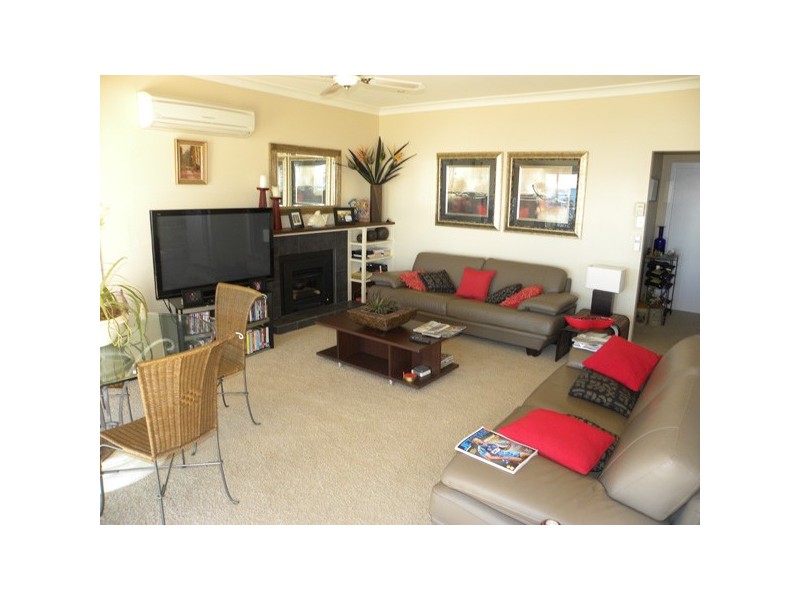 362 Beach Road, Batehaven NSW 2536