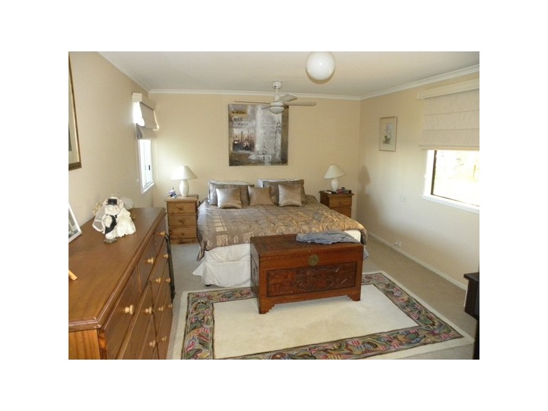 362 Beach Road, Batehaven NSW 2536