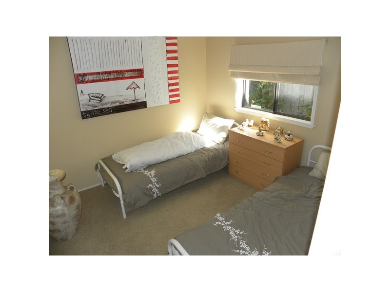 362 Beach Road, Batehaven NSW 2536